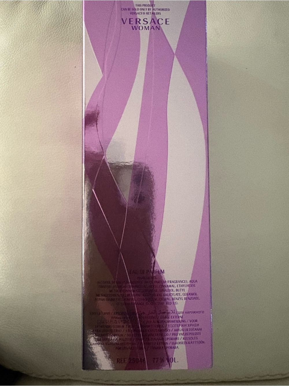 Versace Lavender & White Wave-Patterned Box - Picture 2 of 7